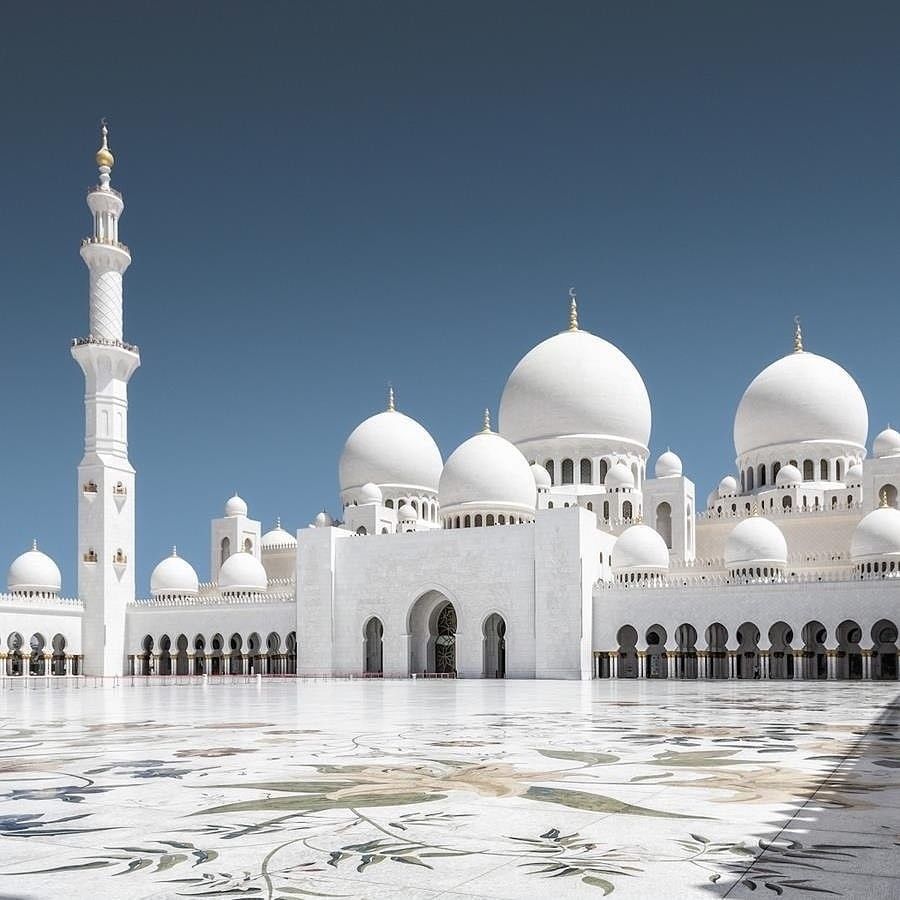 Sheikh Zayed Grand Mosque - Architectural marvel